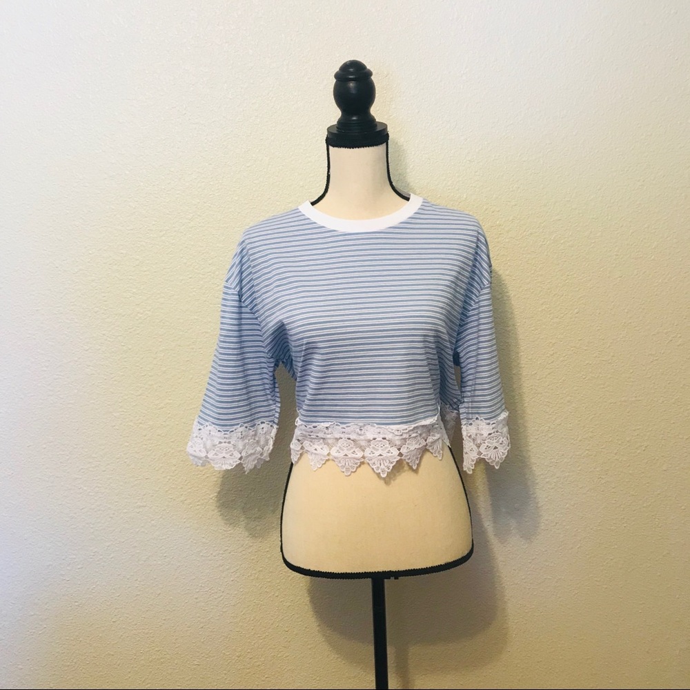 TOPSHOP Stripe Lace Hem Crop Shirt - Picture 3 of 8